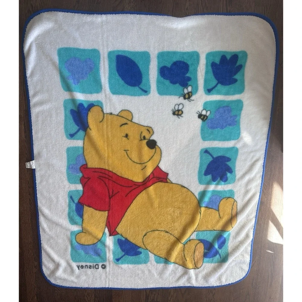 Vintage Disney‎ Winnie the Pooh Plush Blanket Throw 49.5